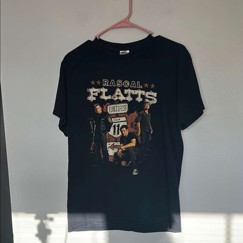 Black 2011 Rascal Flatts Graphic short sleeve T-Shirt‎ band tour tee